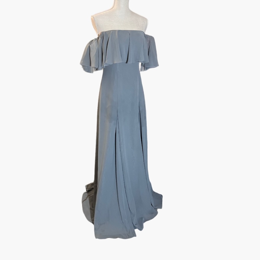 Monique Lhuillier Gray Off-Shoulder Wedding Dress - Picture 3 of 8